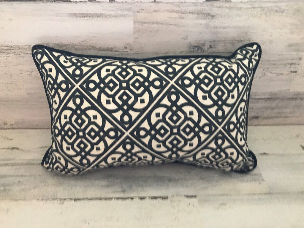 EXTRABEAUTIFUL BLACK/WHITE LUMBARSTYLE PILLOW (MADE IN THE USA) www