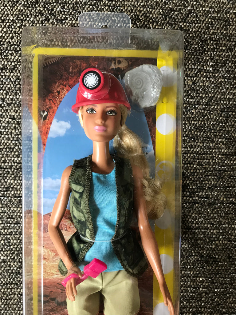 PALEONTOLOGIST BARBIE/"YOU CAN BE ANYTHING" BARBIE www.oldandnew