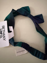 GREEN/NAVY PLAID SOFT, ELASTICIZED GIRL'S/PRETEEN BOW HEADBAND