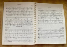 "THE AMAZING MOVIE FAKEBOOK FOR ALL KEYBOARDS ELECTRIC & ACOUSTIC" VINTAGE SONG BOOK