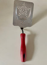 VINTAGE CHILD'S TIN TOY SPATULA (RARE DESIGN AND RARE-TO-FIND)