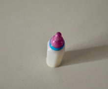 VINTAGE MINIATURE, HARD-PLASTIC BABY BOTTLE ONLY (MAYBE FROM 1990S BARBIE/BABYSITTER SKIPPER SET)