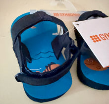 TEENSY-TINY, BLACK, SUPER CUTE FLIP-FLOPS FOR LITTLE ONES (SIZE 3-4)--GENDER-NEUTRAL