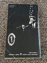 PROFILES IN COURAGE VINTAGE PAPERBACK BOOK BY JOHN F. KENNEDY/THE MEMORIAL EDITION (FIRST PERENNIAL LIBRARY EDITION/1964)