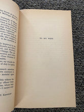 PROFILES IN COURAGE VINTAGE PAPERBACK BOOK BY JOHN F. KENNEDY/THE MEMORIAL EDITION (FIRST PERENNIAL LIBRARY EDITION/1964)