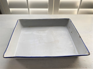 VINTAGE, VERY RARE, WHITE ENAMEL, HEAVY-DUTY "ELITE" COOKING/CAKE PAN WITH BLUE TRIM--MADE IN AUSTRIA