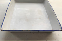 VINTAGE, VERY RARE, WHITE ENAMEL, HEAVY-DUTY "ELITE" COOKING/CAKE PAN WITH BLUE TRIM--MADE IN AUSTRIA