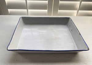 VINTAGE, VERY RARE, WHITE ENAMEL, HEAVY-DUTY "ELITE" COOKING/CAKE PAN WITH BLUE TRIM--MADE IN AUSTRIA