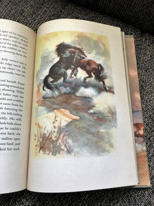 "THE RED PONY" FIRST EDITION (VINTAGE 1945 HARDBACK IN AMAZING CONDITION)