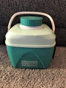 VINTAGE MINT/SEA FOAM GREEN HOLIDAY PICNIC JUG/THERMOS