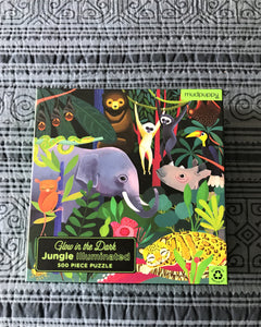 500-PIECE FRESH AND MODERN JUNGLE ANIMALS PUZZLE (GLOWS IN THE DARK!)