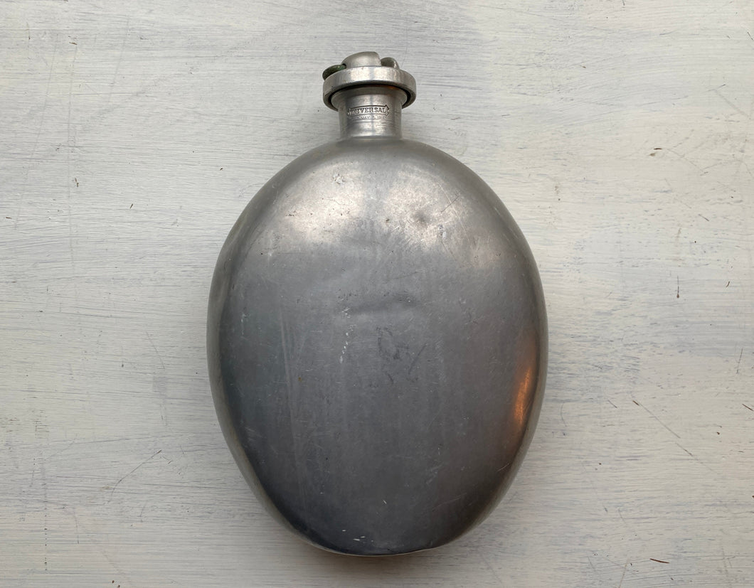 VINTAGE U.S. ARMY 1-QUART ALUMINUM CANTEEN (1918 WORLD WAR I ERA TO KOREA AND WORLD WAR II, EARLY 1940S, MADE BY LANDERS, FRARY & CLARK, NEW BRITAIN, CONNECTICUT)--RARE AND VERY SPECIAL AND MADE IN THE USA