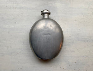 VINTAGE U.S. ARMY 1-QUART ALUMINUM CANTEEN (1918 WORLD WAR I ERA TO KOREA AND WORLD WAR II, EARLY 1940S, MADE BY LANDERS, FRARY & CLARK, NEW BRITAIN, CONNECTICUT)--RARE AND VERY SPECIAL AND MADE IN THE USA
