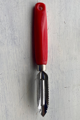 XL VINTAGE VEGGIE AND FRUIT PEELER/CORER WITH RED BAKELITE HANDLE--BEAUTIFUL QUALITY