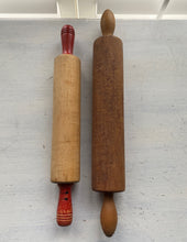 VINTAGE RED-HANDLED ROLLING PIN--SO CLASSIC! SO PRETTY!