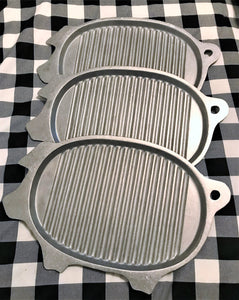 INDUSTRIAL-GRADE "BIG PIG" GRILL PAN:  FARMHOUSE-STYLE, HUGE, SO CUTE, AND AMAZING BARGAIN PRICE (ATTENTION, PIG COLLECTORS!)