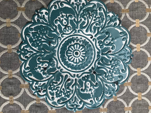 LIGHTWEIGHT, BEA-U-TI-FUL TURQUOISE-BLUE METAL MEDALLION WALL DECOR