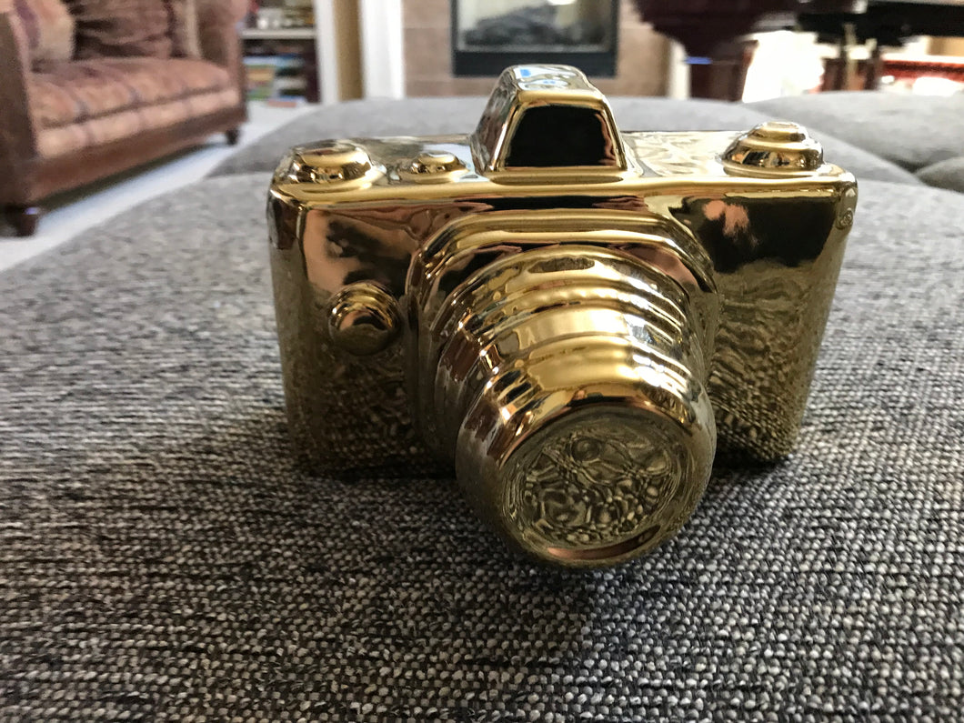 SAY CHEESE! SHINY-GOLD DECORATIVE CAMERA DECOR