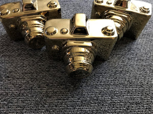 SAY CHEESE! SHINY-GOLD DECORATIVE CAMERA DECOR