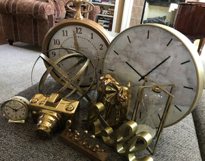 GORGEOUS GOLD ELEPHANT SITTING DECOR