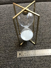 GOLD FOUR-CORNER HOURGLASS (WITH WHITE SAND)