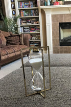 GOLD FOUR-CORNER HOURGLASS (WITH WHITE SAND)