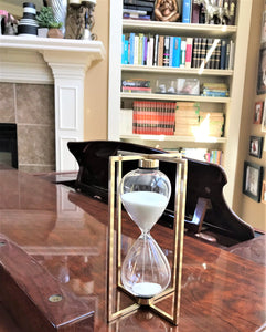 GOLD FOUR-CORNER HOURGLASS (WITH WHITE SAND)