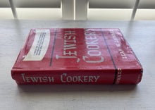 VINTAGE COOKBOOK "JEWISH COOKERY/A COMPLETE GUIDE TO JEWISH COOKING WITH THE TRADITIONAL RECIPES FOR ALL NOTABLE JEWISH DISHES, SUGGESTED MENUS, SPECIAL HOLIDAY FOODS, ETC." TWENTIETH PRINTING/OCTOBER 1971