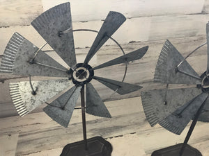 B I G  AND  B E A U T I F U L  AND  R U S T I C  GALVANIZED WINDMILL SITTING DECOR