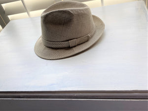 VINTAGE DORFMAN PACIFIC FEDORA--HEAVYWEIGHT AND BEAUTIFUL/SUBTLE PLAID PATTERN