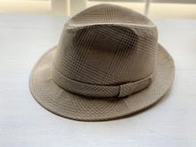 VINTAGE DORFMAN PACIFIC FEDORA--HEAVYWEIGHT AND BEAUTIFUL/SUBTLE PLAID PATTERN