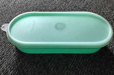 VINTAGE 2-PIECE TUPPERWARE (ITEM 1375-6) EXTRA-SMALL, GREEN, OVAL 