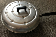 RARE! HEAVY-DUTY, VINTAGE WEAR-EVER NO. 2540 SKILLET WITH ORIGINAL BAKELITE HANDLE AND ART DECO-STYLE STEAM VENT LID WITH (MADE IN THE USA!)