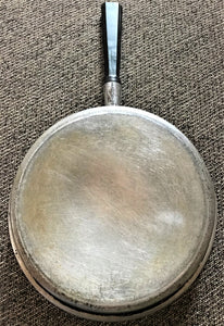 RARE! HEAVY-DUTY, VINTAGE WEAR-EVER NO. 2540 SKILLET WITH ORIGINAL BAKELITE HANDLE AND ART DECO-STYLE STEAM VENT LID WITH (MADE IN THE USA!)