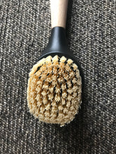 HEAVY-DUTY SCRUB BRUSH (DESIGNED TO EVEN HOLD UP FOR CLEANING CAST IRON ITEMS)