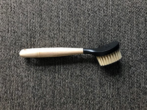 HEAVY-DUTY SCRUB BRUSH (DESIGNED TO EVEN HOLD UP FOR CLEANING CAST IRON ITEMS)
