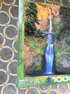 1,000-PIECE LOCATION! LOCATION! GORGEOUS MULTNOMAH FALLS, OREGON PUZZLE (MADE IN THE USA!)