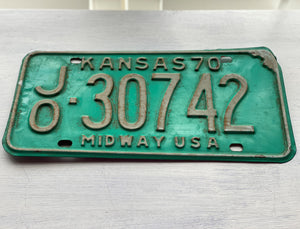 VINTAGE LICENSE PLATE:  1970 KANSAS--GREEN AND CREAM PLATE WITH RETRO CHARM