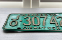 VINTAGE LICENSE PLATE:  1970 KANSAS--GREEN AND CREAM PLATE WITH RETRO CHARM