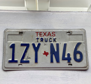 VINTAGE LICENSE PLATE:  TEXAS TRUCK--LET'S ROLL!