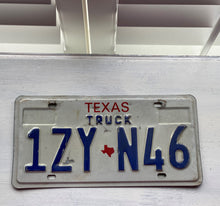 VINTAGE LICENSE PLATE:  TEXAS TRUCK--LET'S ROLL!