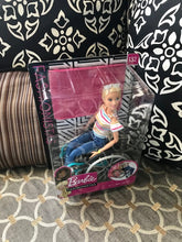 LET'S GO! BEAUTIFUL BARBIE WITH HER WHEELCHAIR