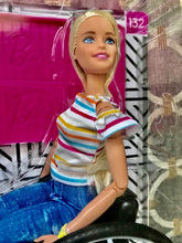 LET'S GO! BEAUTIFUL BARBIE WITH HER WHEELCHAIR