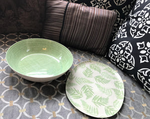 SPRINGTIME/SUMMERTIME LIGHT GREEN/CREAM SERVING BOWL AND FERN-PATTERN SMALL TRAY TWO-PIECE SET