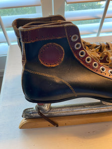 VINTAGE CANADIAN FLYER TORPEDO BLACK/MAROON, LEATHER ICE SKATES (COMPLETE WITH WOOD BLADE COVERS)--MADE IN THE USA AND POSSIBLY FROM THE 1930S-1940S