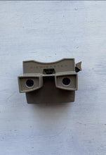 VINTAGE 1959 SAWYERS VIEWMASTER--PLAIN TAN (NO SLIDES INCLUDED), MADE IN THE USA, AND RARE-RARE-RARE