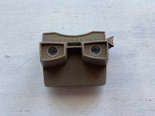 VINTAGE 1959 SAWYERS VIEWMASTER--PLAIN TAN (NO SLIDES INCLUDED), MADE IN THE USA, AND RARE-RARE-RARE