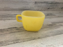 CHARMING VINTAGE GLASSBAKE YELLOW SQUARE CUP (MID-CENTURY)