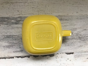 CHARMING VINTAGE GLASSBAKE YELLOW SQUARE CUP (MID-CENTURY)