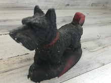 WOOF! WOOF! VINTAGE, CHARMING CHALKWARE SMALL SCOTTIE DOG